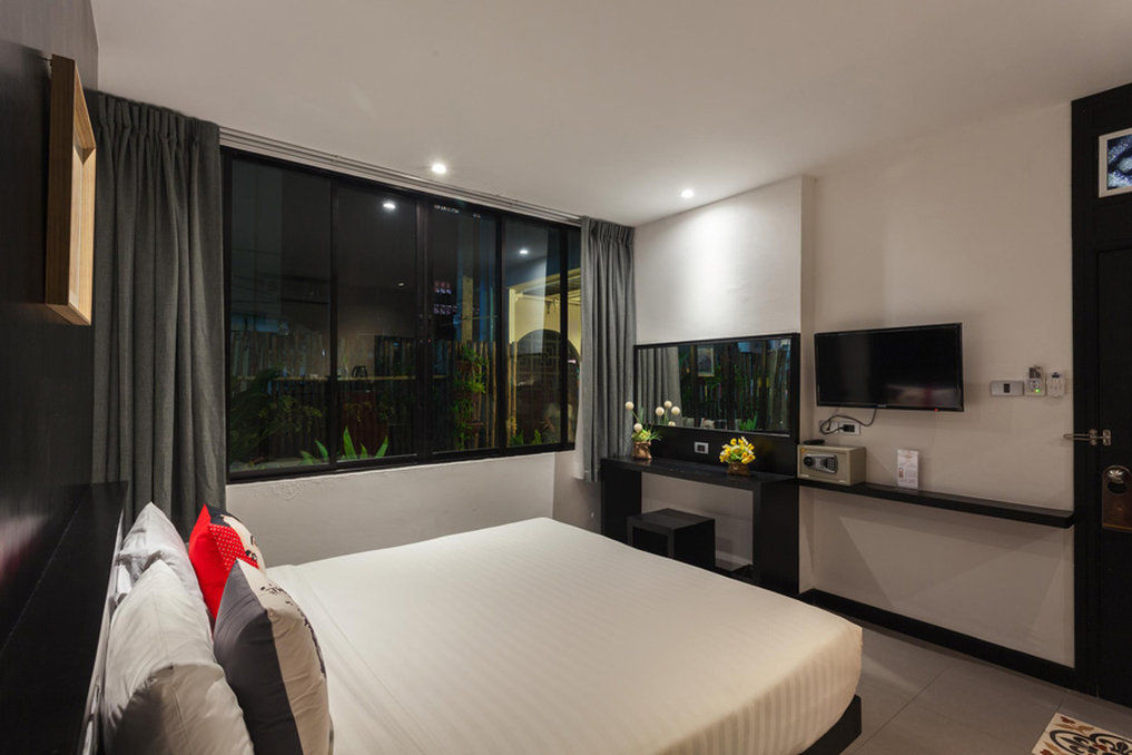 Islanda Boutique Hotel Patong Extérieur photo
