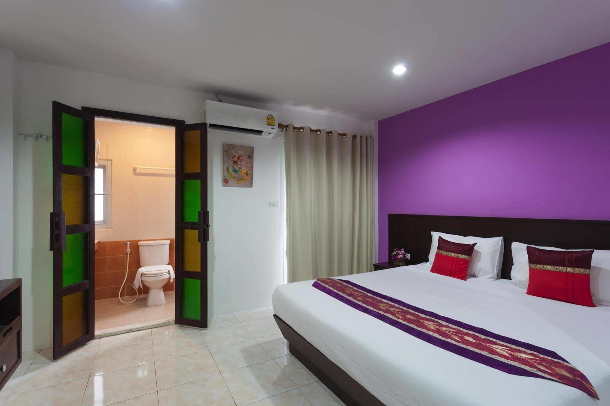 Islanda Boutique Hotel Patong Extérieur photo